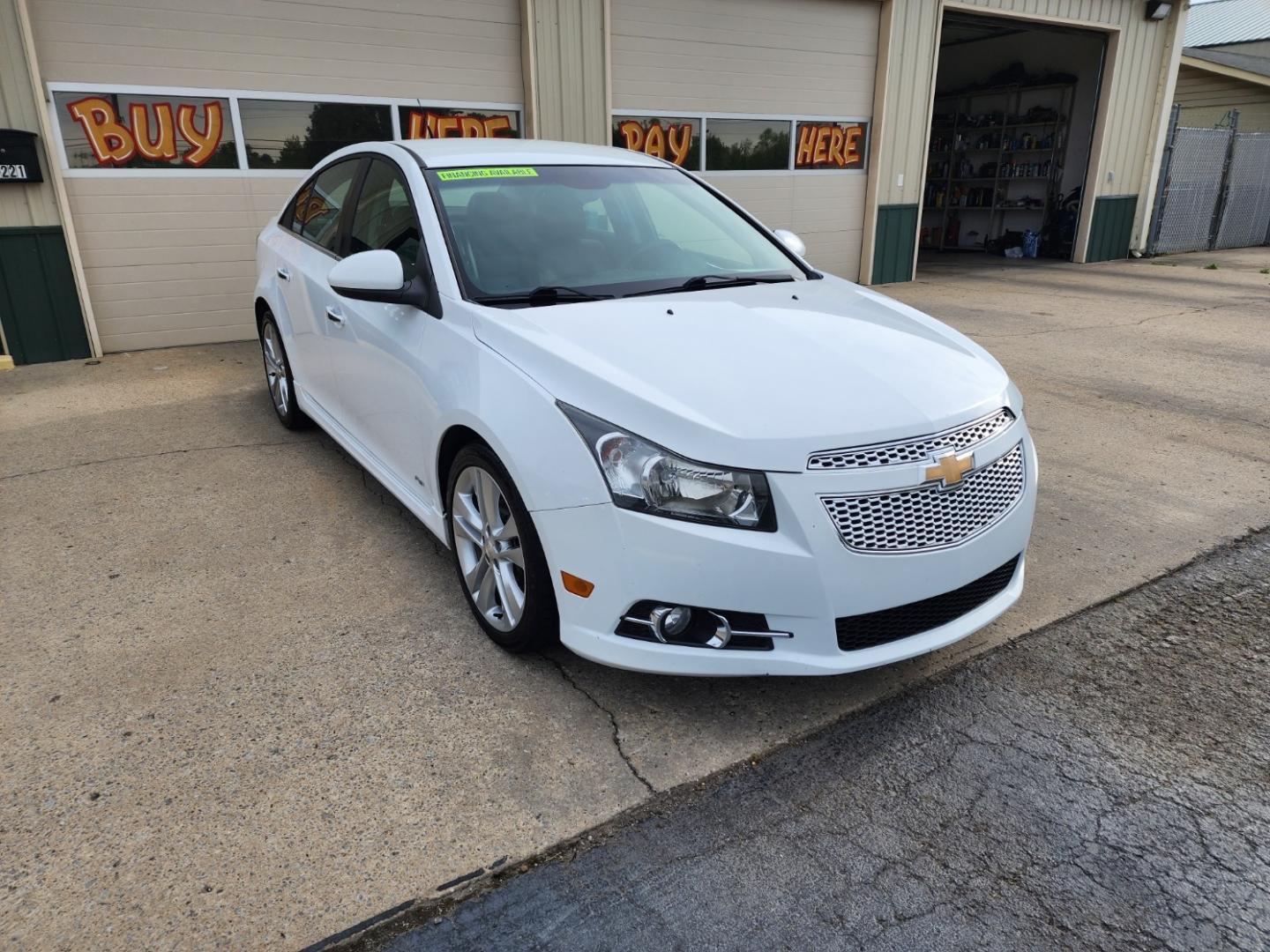 2012 WHITE /Black Chevrolet Cruze LTZ (1G1PH5SC1C7) with an 1.4L L4 DOHC 16V TURBO engine, 6-Speed Automatic transmission, located at 1221 Madison St., Shelbyville, TN, 37160, (931) 680-9439, 0.000000, 0.000000 - Photo#1