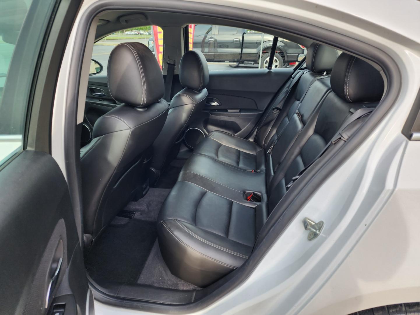 2012 WHITE /Black Chevrolet Cruze LTZ (1G1PH5SC1C7) with an 1.4L L4 DOHC 16V TURBO engine, 6-Speed Automatic transmission, located at 1221 Madison St., Shelbyville, TN, 37160, (931) 680-9439, 0.000000, 0.000000 - Photo#3