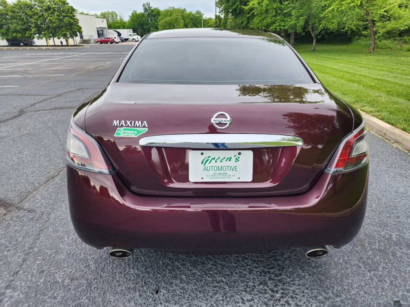 2014 Maroon /Black Nissan Maxima SV (1N4AA5AP8EC) with an 3.5L V6 DOHC 24V engine, Continuously Variable Transmission transmission, located at 1221 Madison St., Shelbyville, TN, 37160, (931) 680-9439, 0.000000, 0.000000 - Photo#2