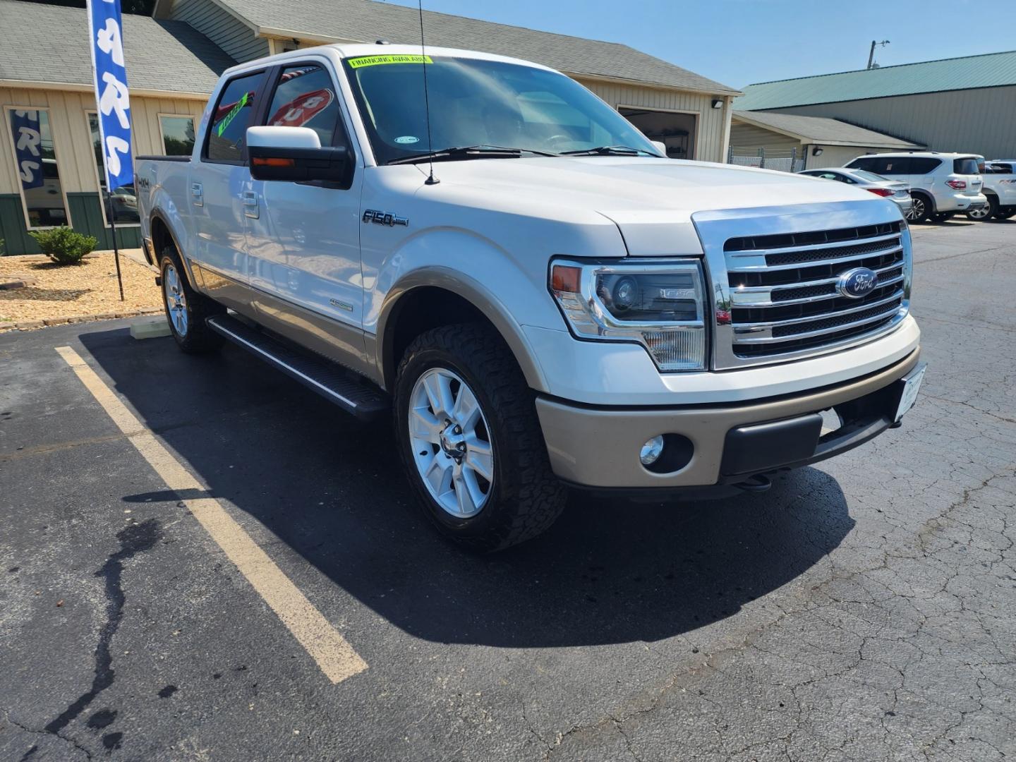 2013 WHITE /BEIGE Ford F-150 Lariat SuperCrew 6.5-ft. Bed 4WD (1FTFW1ET8DK) with an 3.5L V6 TURBO engine, 6-Speed Automatic transmission, located at 1221 Madison St., Shelbyville, TN, 37160, (931) 680-9439, 0.000000, 0.000000 - Photo#1