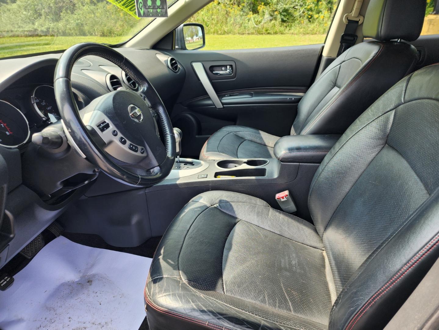 2008 BLACK /Black Nissan Rogue SL AWD (JN8AS58V28W) with an 2.5L L4 DOHC 16V engine, CVT transmission, located at 1221 Madison St., Shelbyville, TN, 37160, (931) 680-9439, 0.000000, 0.000000 - Photo#5