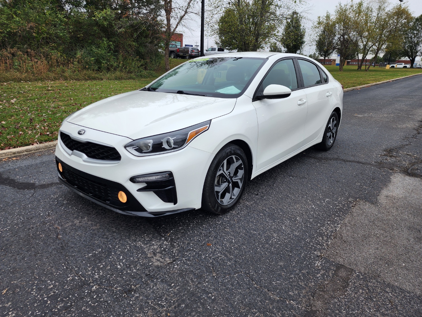 photo of 2020 Kia Forte FE 6M