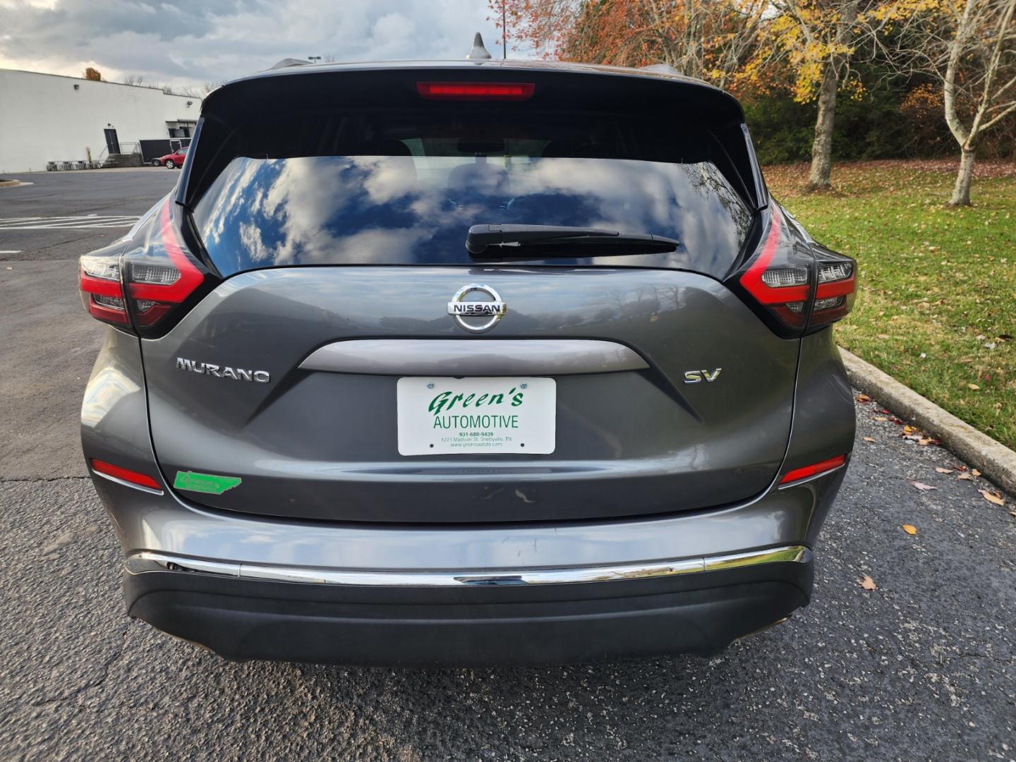 2019 Gray /Black Nissan Murano SV FWD (5N1AZ2MJ9KN) with an 3.5L V6 DOHC 24V engine, CVT transmission, located at 1221 Madison St., Shelbyville, TN, 37160, (931) 680-9439, 0.000000, 0.000000 - Photo#2