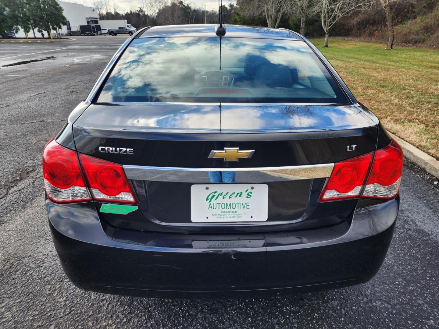 2015 BLACK /Black Chevrolet Cruze 2LT Auto (1G1PE5SB0F7) with an 1.4L L4 DOHC 16V TURBO engine, 6-Speed Automatic transmission, located at 1221 Madison St., Shelbyville, TN, 37160, (931) 680-9439, 0.000000, 0.000000 - Photo#2