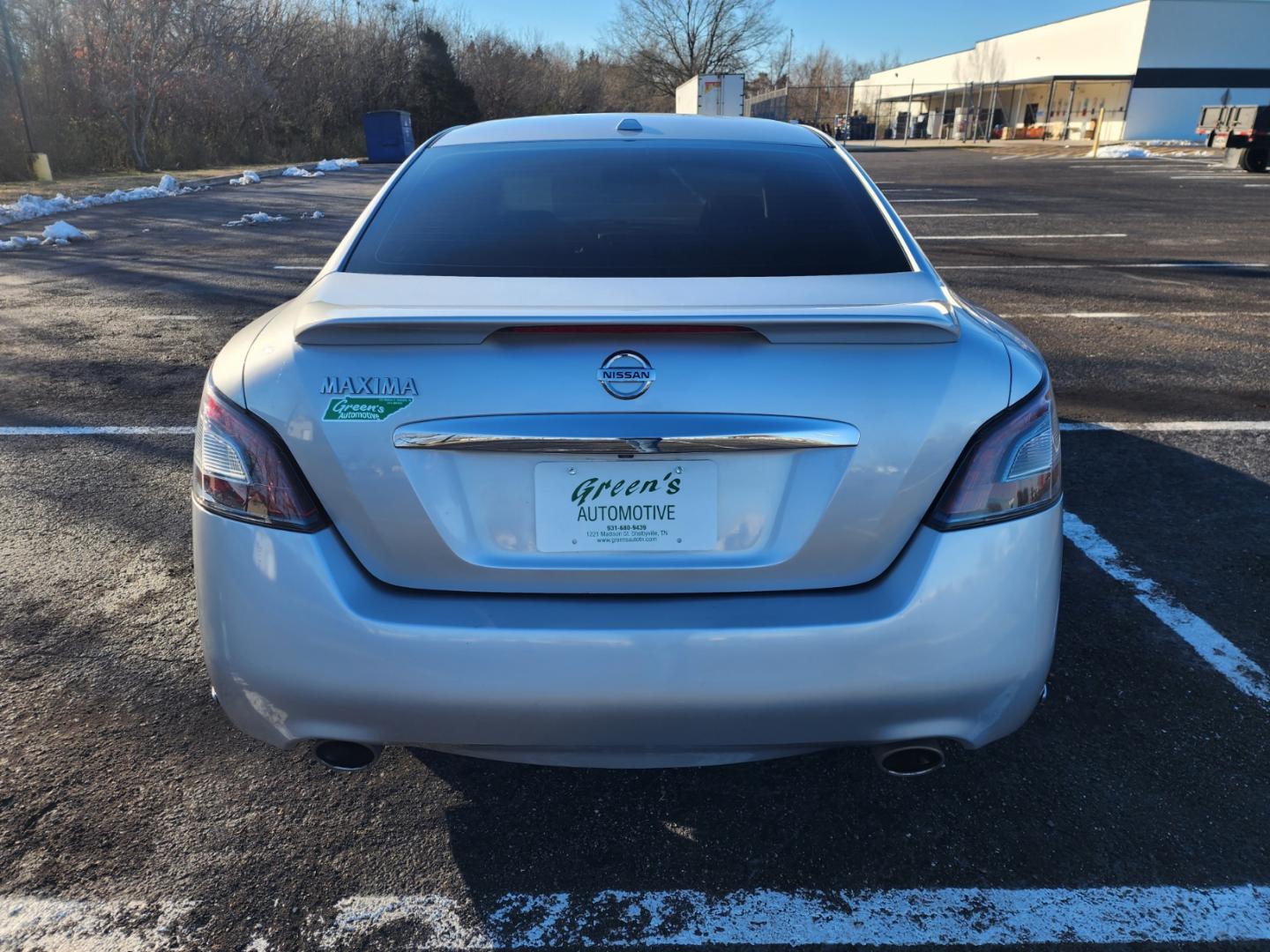 2014 Silver /Black Nissan Maxima SV (1N4AA5AP6EC) with an 3.5L V6 DOHC 24V engine, Continuously Variable Transmission transmission, located at 1221 Madison St., Shelbyville, TN, 37160, (931) 680-9439, 0.000000, 0.000000 - Photo#2