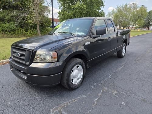 2004 Ford F-150 XL SuperCab 2WD